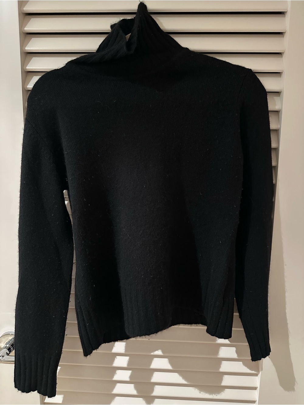 Country Road cashmere sweater ( size M)